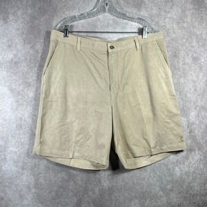 Disney Parks Mickey Mouse Shorts Mens Size 40 Tan Chino Khaki Flat Front Travel